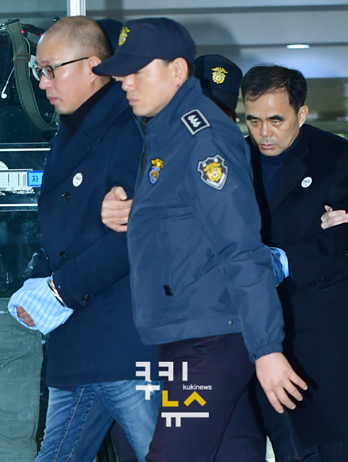 김종 “최순실에 문체부 비공개 문서 건넸다” 자백