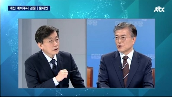 문재인 JTBC ‘뉴스룸’ 출연 “野 3당, 황교안 탄핵결정 지지”