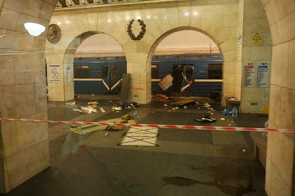 처참한 러시아 지하철 테러 현장