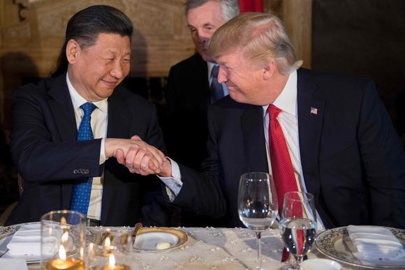 시진핑-트럼프, 역사적인 첫 만남