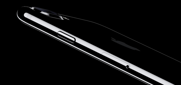 ‘아이폰8’, 애플에 다시 날개 달까…‘갤럭시 노트8’과 정면승부