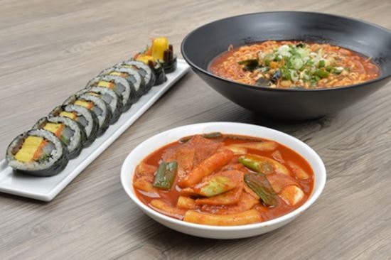 김밥 한 줄 천원은 옛말… 분식집 가격 계속 올라