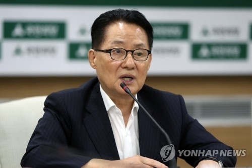 박지원 “안철수 지도력 불신 생겼다”…통합론 맹비난
