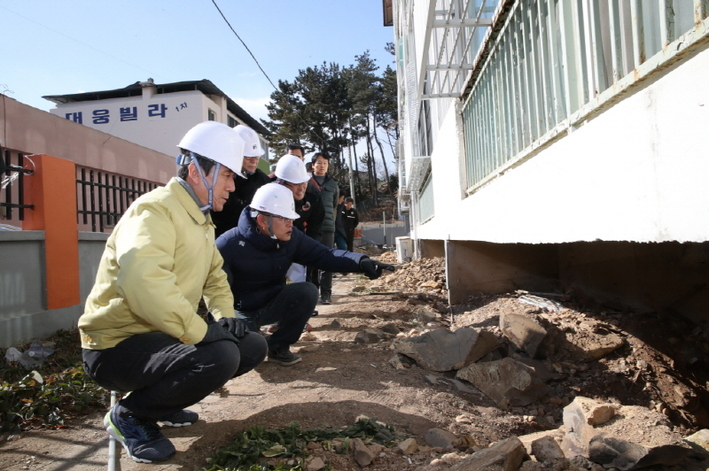 포항 4.6 지진 피해 갈수록 늘어…시설 1708건·인명 43명