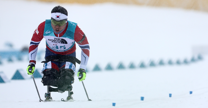 신의현, 장애인 크로스컨트리 7.5㎞ 우승… 동계패럴림픽 한국 첫 금메달