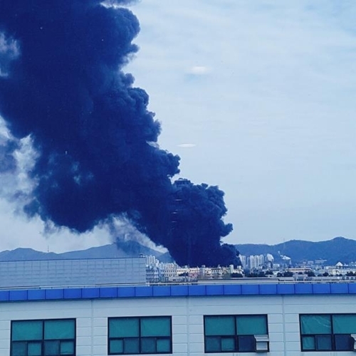 인천 화재, 서구 가좌동 화학공장서 큰 불…“연수구·동구서도 연기 보여”