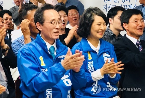 [6·13 지방선거] 송하진, 전북지사 재선 ‘확실’…“압도적 지지율에 감사”