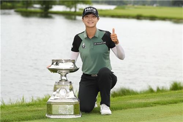 박성현, 연장 접전 끝에 PGA 챔피언십 정상