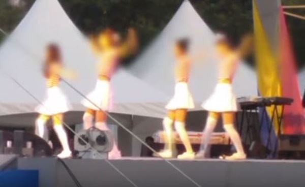 朴회장 앞에서 걸그룹 댄스 춘 아시아나 女승무원
