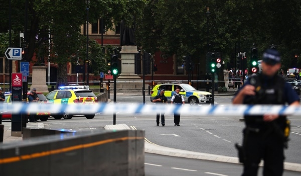 런던 의회의사당 근처 테러 의심 사고 발생… 사망자는 없어
