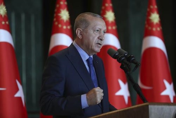 에르도안 터키 대통령 “미국 전자제품 보이콧… 삼성 쓸 것”
