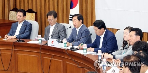 [친절한 쿡기자] 한국당, ‘한나라당·새누리당’ 매크로 의혹에는 왜 침묵하나
