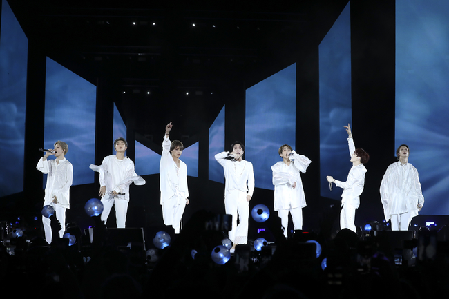 방탄소년단, 일본 방송 출연 하루 전날 돌연 ‘취소’