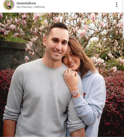 미셀위, 전설적인 NBA 선수 제리 웨스트 아들과 약혼