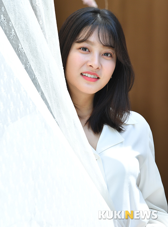 박세영, 화사한 미모