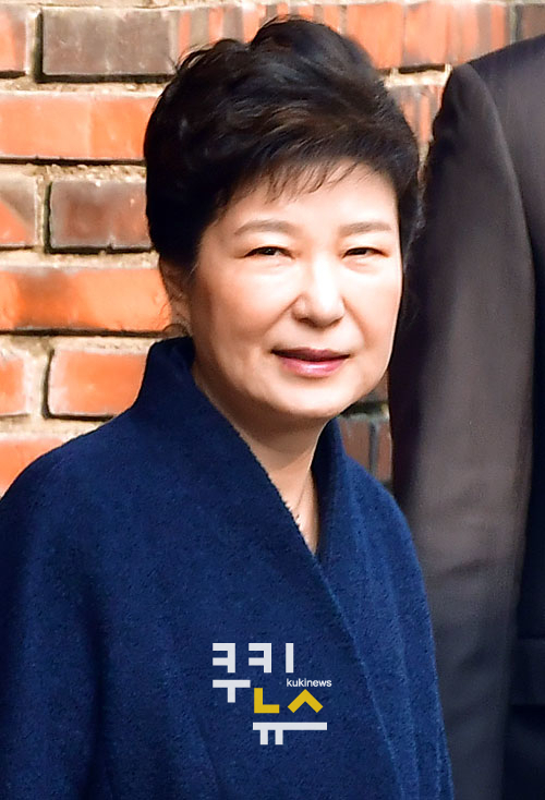 박근혜 전 대통령 수술... '회전근개 파열'은 어떤 질환?