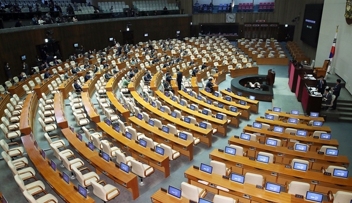 오전 본회의 예산안 처리무산… 민생법안 일부만 표결 시작