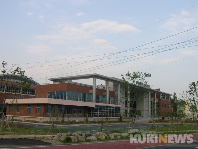 영덕 문화체육센터 수영장 '제한적 개방'