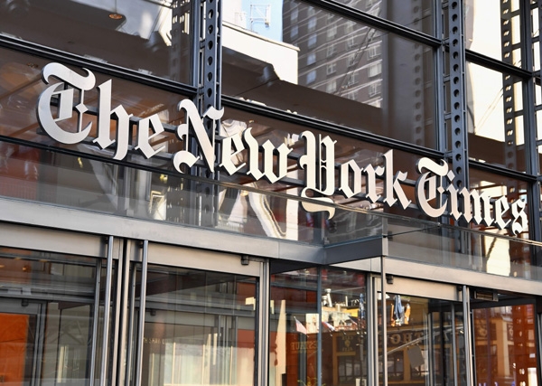 뉴욕타임즈 디지털혁신 이끈 마크 톰슨 사임…NYT ‘레비엔’ CEO 선임