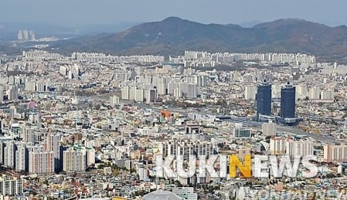 서울 아파트 전세 9년만에 최저, 종로·강동·마포·강남 50% 이상 감소