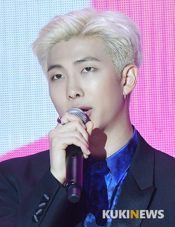 방탄소년단 RM, 콘서트 취소 심경 토로 “억울하고 속상해… 울컥해서 소리 질러”
