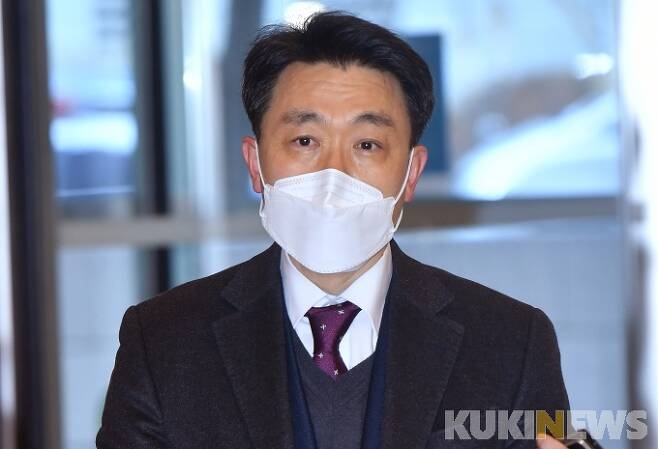 닻 올린 공수처, 위헌일까…헌법재판소에 쏠린 눈