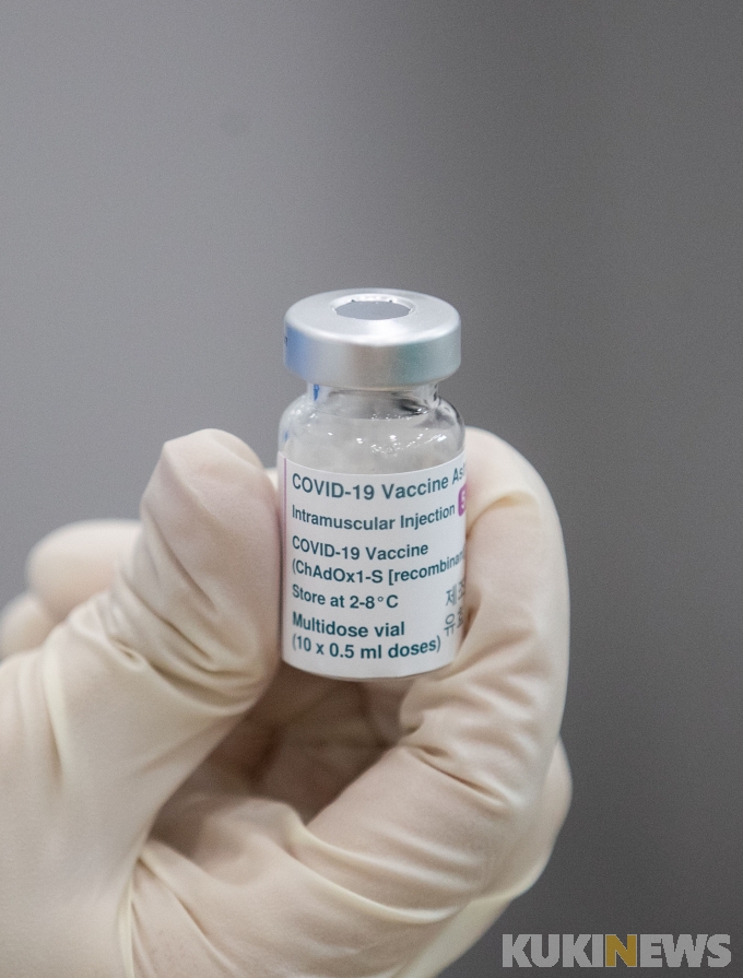 이란, ‘한국산’ 아스트라제네카 백신 도착… 약 70만 회 분량