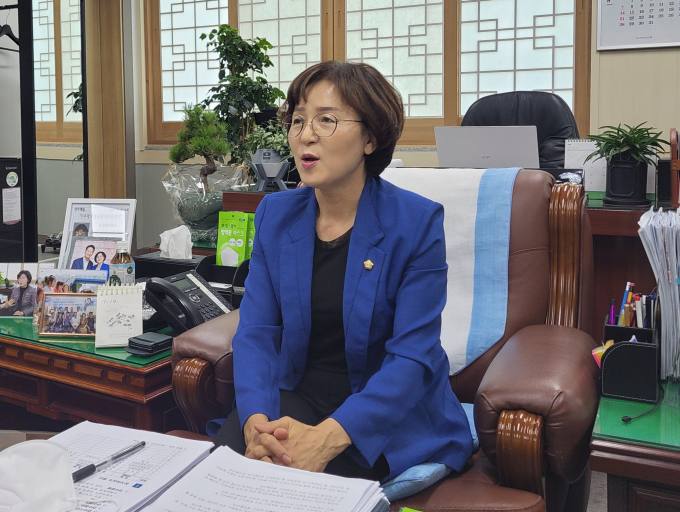 김영자 김제시의회 의장, “시민 목소리 경청하는 의회”