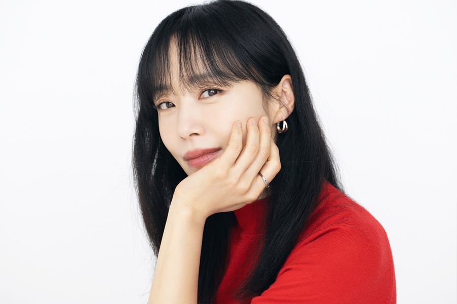 ‘One Big Scandal’ Jeon Do-yeon “I wondered why I couldn’t meet this Rocco” [쿠키인터뷰]