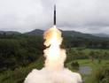 북한 또 심야 도발… ‘美핵추진잠수함 반발’ 탄도미사일 2발 발사 