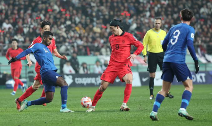 득점 불운 이겨낸 한국, 조규성 선제골로 싱가포르전 전반전 1대 0 리드