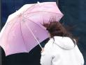 “출근길 우산 챙기세요”…오늘 전국 곳곳 비 또는 눈 소식있어