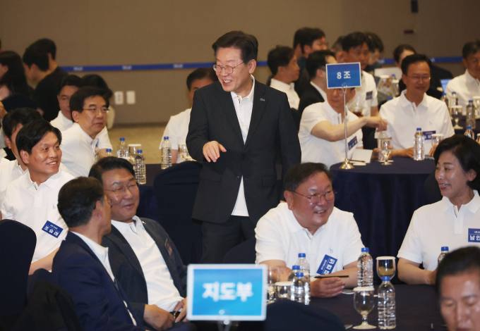 “민생·개혁 입법 속도”…민주, 22대 개원 전 당선인 전열