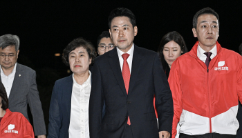 장동혁, 중앙선관위 항의 방문…‘참정권 침해’ 주장