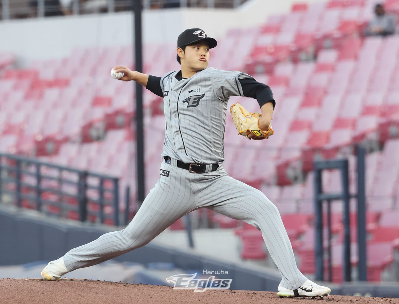 한화 문동주, Kbo 국내 선수 최초로 최고 구속 160㎞ 돌파